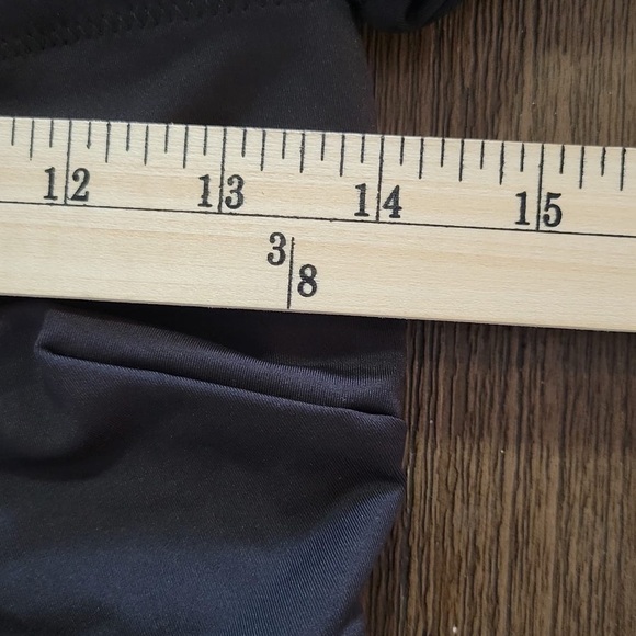 NWT Skims Signature Swim Long Sleeve Bikini Top in Onyx Women’s Sz M - Picture 8 of 11